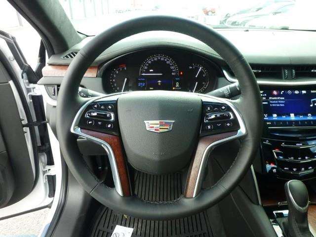 2017 Cadillac XTS Luxury 4dr Sedan